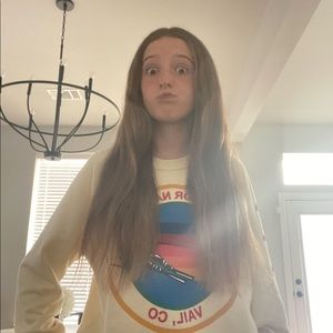 Meet your Posher, Claire